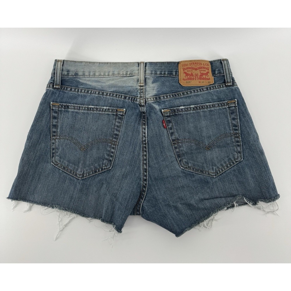 Levi's 559 Women's High‎ Rise Cut Off Blue Denim Shorts Distressed Size 32W